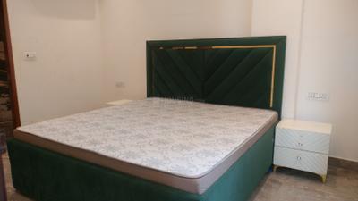 Bedroom Image of 1250 Sq.ft 3 BHK Apartment / Flat for rent in Chhattarpur New Delhi for Rs. 42000