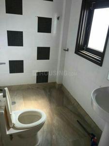 Bathroom Image of 508 Sq.ft 1 BHK Independent House for rent in RWA Lajpat Nagar 4 Colonies, Lajpat Nagar New Delhi for Rs. 26000