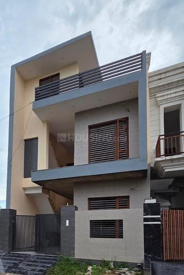 Sec 124 Main Image 1