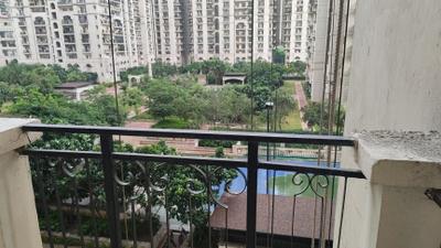Balcony Image of 1200 Sq.ft 3 BHK Apartment / Flat for rent in DLF Capital Greens Phase 1 And 2, Karampura New Delhi for Rs. 62000