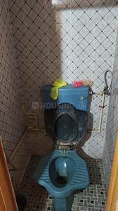Bathroom Image of 1000 Sq.ft 2 BHK Independent House for rent in Alambagh Lucknow for Rs. 5500