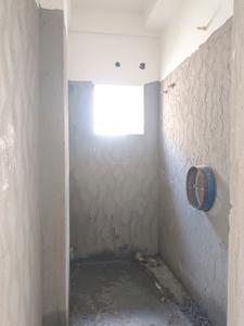 Common Bathroom Image of 885 Sq.ft 2 BHK Apartment / Flat for sale in Purbalok Kolkata for Rs. 5500000