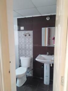 Bathroom Image of 1080 Sq.ft 2.5 BHK Apartment / Flat for rent in Express Zenith, Sector 77 Noida for Rs. 29000