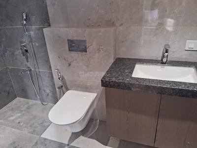 Bathroom Image of 1550 Sq.ft 3 BHK Apartment / Flat for sale in Darshanam Spinel Stone, Gotri Vadodara for Rs. 9400000