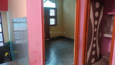 Bedroom Image of 550 Sq.ft 2 BHK Independent House for rent in Dadri Greater Noida for Rs. 5000