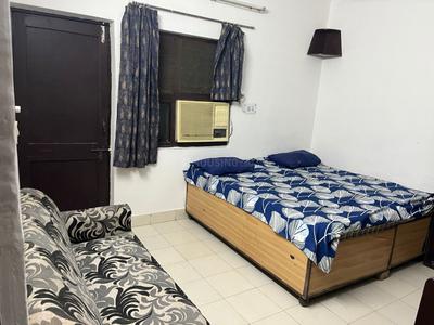 Bedroom Image of 160 Sq.ft 1 RK Builder Floor for rent in Model Town New Delhi for Rs. 12000
