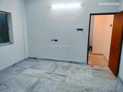 Bedroom Image of 300 Sq.ft 1 BHK Apartment / Flat for rent in Picnic Garden Kolkata for Rs. 8000