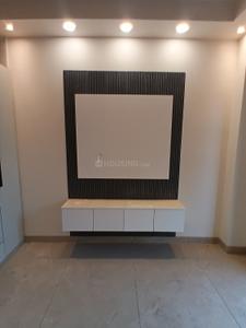 Bedroom Image of 2200 Sq.ft 3 BHK Builder Floor for rent in Sector 122 Noida for Rs. 45000