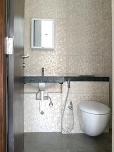 Bedroom One Image of 519 Sq.ft 1.5 BHK Apartment / Flat for rent in Kalpataru Elitus, Mulund West Mumbai for Rs. 43000