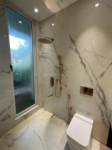 Bathroom Image of 1100 Sq.ft 3 BHK Apartment / Flat for sale in Purva Clermont, Chembur Mumbai for Rs. 41000000