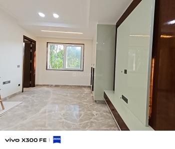 Bedroom Image of 1800 Sq.ft 3 BHK Builder Floor for sale in Paschim Vihar New Delhi for Rs. 32500000