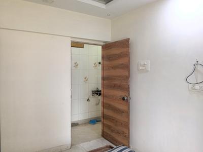 Bedroom Image of 810 Sq.ft 2 BHK Apartment / Flat for rent in Kasarvadavali Thane for Rs. 30000