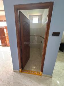 Bathroom Image of 1100 Sq.ft 2 BHK Apartment / Flat for rent in Warangal Town Warangal for Rs. 11000