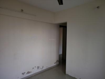 Bedroom Image of 700 Sq.ft 1 BHK Apartment / Flat for rent in Raunak Bliss, Kasarvadavali Thane for Rs. 16000
