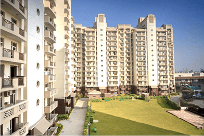 Building Image of 3737 Sq.ft 5 BHK Apartment / Flat for sale in Suncity Essel Towers, Sushant Lok Phase 1 Gurgaon for Rs. 65000000