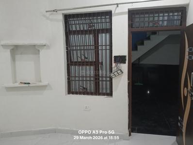 Bedroom Image of 1500 Sq.ft 2 BHK Independent House for rent in Pathauli Village Agra for Rs. 5500