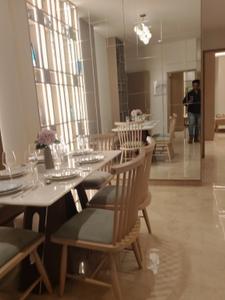 Hall Image of 845 Sq.ft 2 BHK Apartment / Flat for sale in Hiranandani Maitri Park Phase 1, Chembur Mumbai for Rs. 45000000