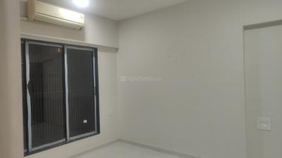 Bedroom Image of 750 Sq.ft 1.5 BHK Apartment / Flat for rent in Promesa West End, Dadar West Mumbai for Rs. 85000