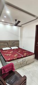 Bedroom Image of 950 Sq.ft 2 BHK Builder Floor for rent in Ramesh Nagar New Delhi for Rs. 45000