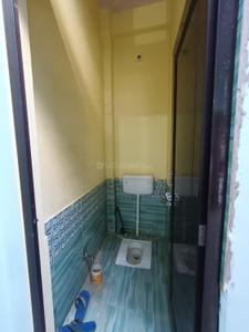 Bathroom Image of 1000 Sq.ft 2 BHK Villa for rent in Roberts Lines Lucknow for Rs. 9000