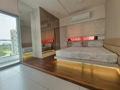 Bedroom Image of 2000 Sq.ft 4 BHK Apartment / Flat for rent in Sunpharma Road Vadodara for Rs. 40000