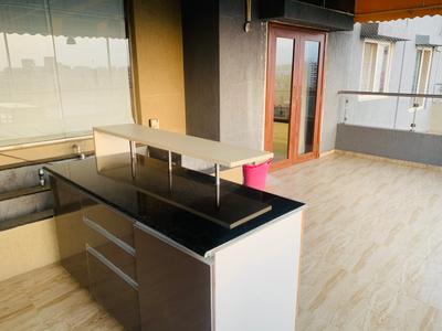 Kitchen Image of 2200 Sq.ft 4 BHK Apartment / Flat for sale in Prithvi Presidio Building B Phase 2, Hadapsar Pune for Rs. 30000000