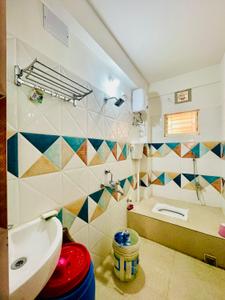 Bathroom Image of 1670 Sq.ft 3 BHK Apartment / Flat for sale in Paikpara Kolkata for Rs. 13500000