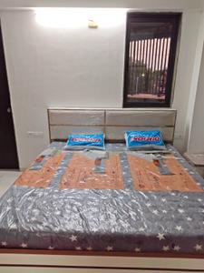 Bedroom Image of 748 Sq.ft 2 BHK Apartment / Flat for rent in Shrikunj Sky, Sola Ahmedabad for Rs. 38000