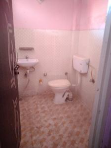 Bathroom Image of 1000 Sq.ft 2 BHK Builder Floor for rent in Amar Colony Jammu for Rs. 12000