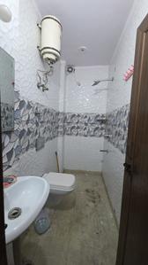 Bathroom Image of 400 Sq.ft 1 BHK Builder Floor for rent in Pitampura New Delhi for Rs. 23000