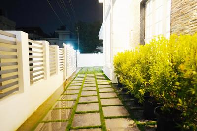 Balcony Image of 2400 Sq.ft 4.5 BHK Independent House for sale in Thevakkal Kochi for Rs. 12900001