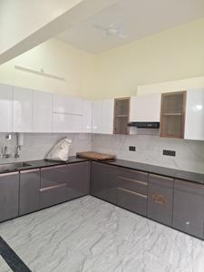 Kitchen Image of 1800 Sq.ft 2.5 BHK Builder Floor for rent in Rabindra Palli Colony Lucknow for Rs. 25000