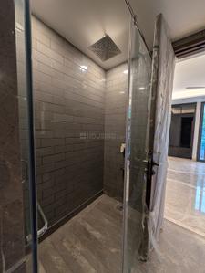 Image of 2000 Sq.ft 3 BHK Builder Floor for sale in Defence Colony, New Delhi for Rs. 85000000