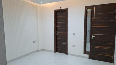 Bedroom Image of 1440 Sq.ft 3 BHK Builder Floor for sale in Rajouri Garden New Delhi for Rs. 27500000