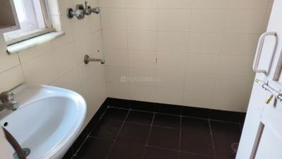 Bathroom Image of 785 Sq.ft 1 BHK Apartment / Flat for rent in Mukundapur Kolkata for Rs. 28000