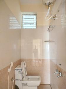 Bathroom Image of 900 Sq.ft 2 BHK Builder Floor for rent in Electronic City Bengaluru for Rs. 20000