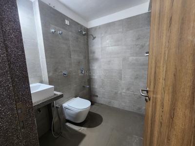 Bathroom Image of 3500 Sq.ft 4 BHK Apartment / Flat for rent in Olive Greens, Gota Ahmedabad for Rs. 51000