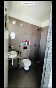 Bathroom Image of 1850 Sq.ft 3 BHK Apartment / Flat for rent in Vivaan Solitaire, Zundal Ahmedabad for Rs. 28500