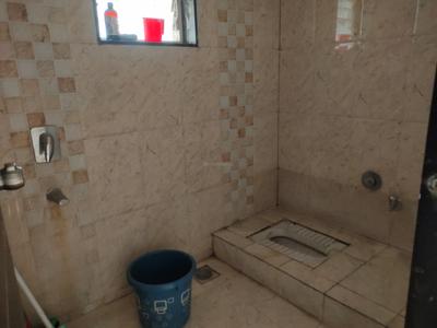 Kwality Vrindavan Heights Bathroom One 4
