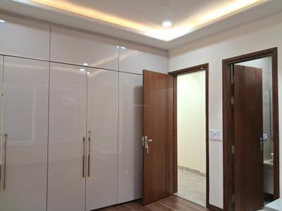 Bedroom Image of 1800 Sq.ft 3 BHK Builder Floor for sale in Paschim Vihar New Delhi for Rs. 36500000