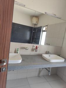 Bathroom Image of 2150 Sq.ft 4 BHK Apartment / Flat for sale in Skyi Songbirds , Bhugaon Pune for Rs. 17000000