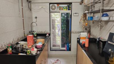 Kitchen Image of 670 Sq.ft 2 BHK Apartment / Flat for sale in Vile Parle East Mumbai for Rs. 26000000