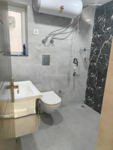 Bathroom Image of 2200 Sq.ft 4 BHK Apartment / Flat for sale in DDA Sector C Pocket 8, Vasant Kunj New Delhi for Rs. 49500000
