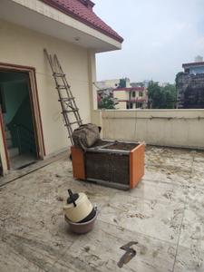 Balcony Image of 1000 Sq.ft 2 BHK Independent House for rent in Alpha II Greater Noida for Rs. 17000