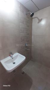 Bathroom Image of 1350 Sq.ft 2 BHK Apartment / Flat for rent in Gola Road Patna for Rs. 17500