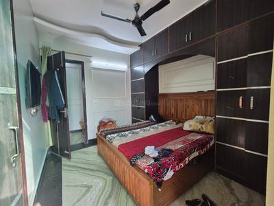 Bedroom Image of 1000 Sq.ft 3 BHK Builder Floor for sale in Ramesh Nagar New Delhi for Rs. 12500000