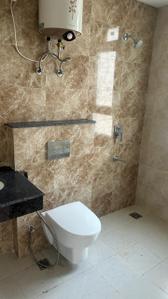 Bathroom Image of 925 Sq.ft 2 BHK Apartment / Flat for sale in Hero Homes, Sector 104 Gurgaon for Rs. 16000000