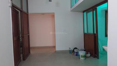 Living Room Image of 2400 Sq.ft 4 BHK Builder Floor for rent in Arjun Nagar New Delhi for Rs. 150000