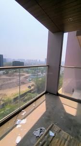 Balcony Image of 1000 Sq.ft 3 BHK Apartment / Flat for rent in Kumar Kruti, Kalyani Nagar Pune for Rs. 50000