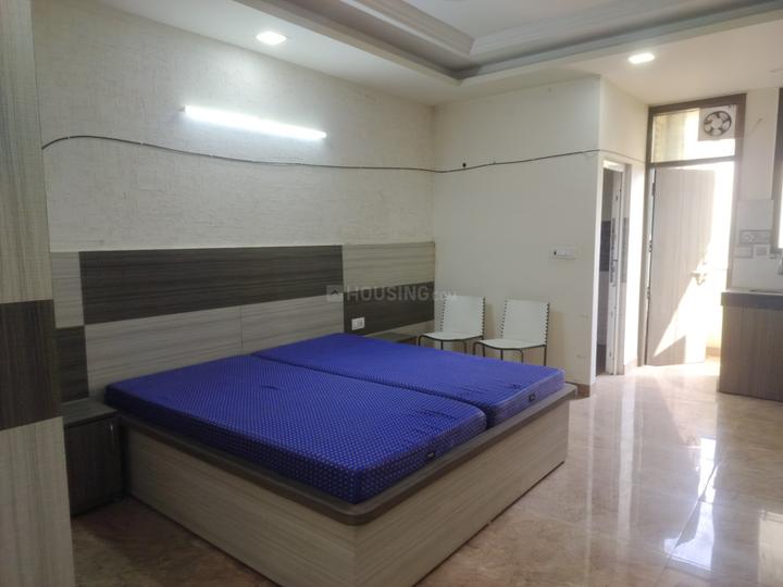 DLF Phase 3 Bedroom 1